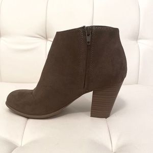 Old Navy | Dark Brown Boots | Size 6
